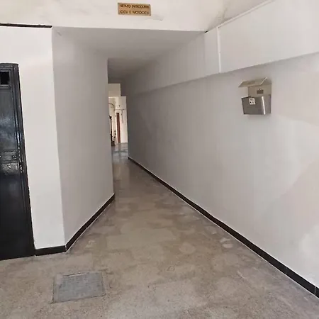 Oltre Me Apartment Bari Exterior photo